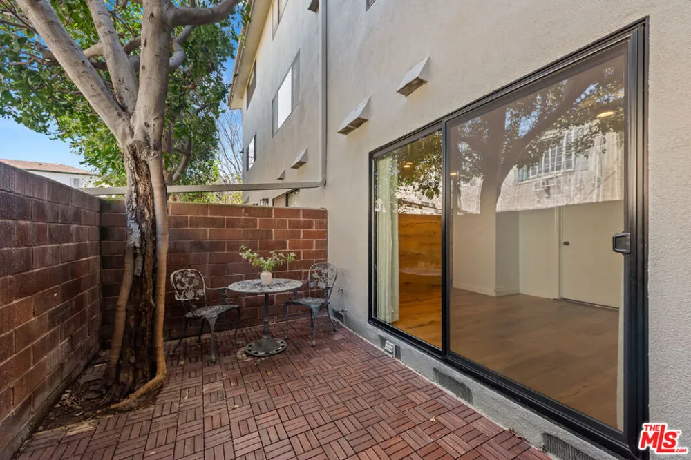 407 S Spalding Drive #5 Beverly Hills, CA 90212