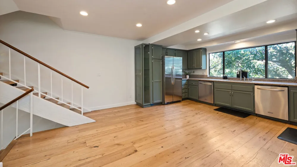 407 S Spalding Drive #5 Beverly Hills, CA 90212