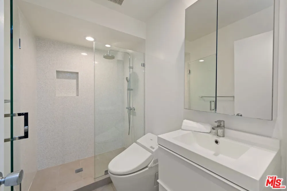 407 S Spalding Drive #5 Beverly Hills, CA 90212