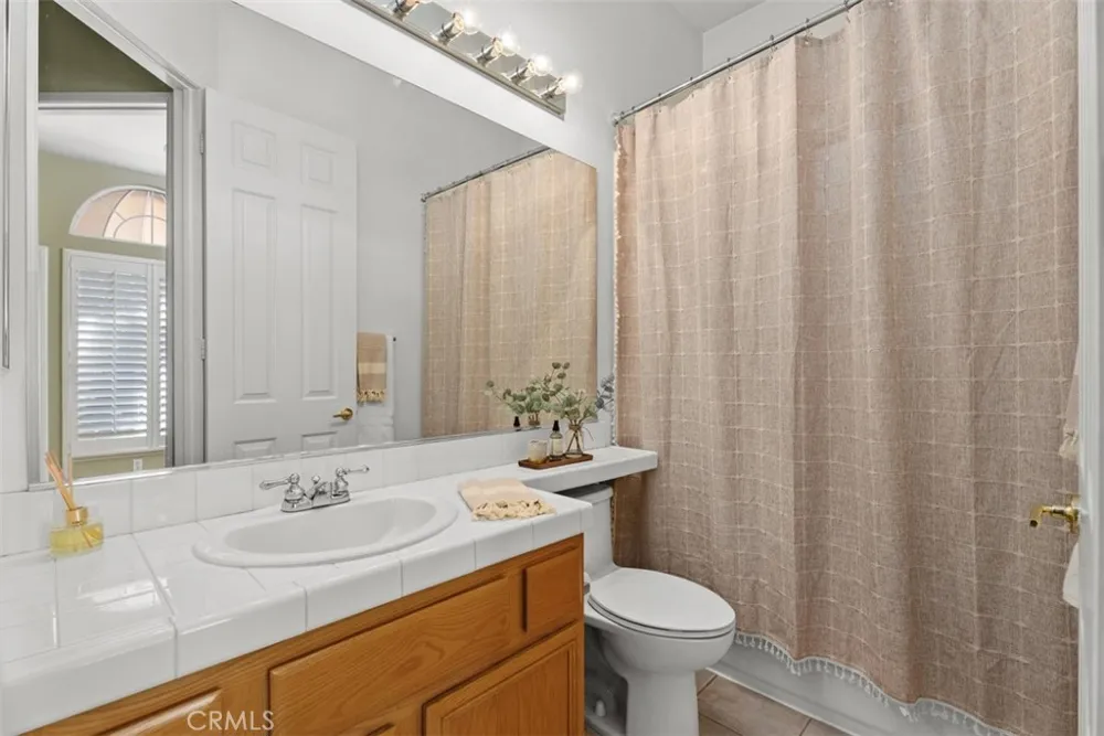 21584 Marana Mission Viejo, CA 92692