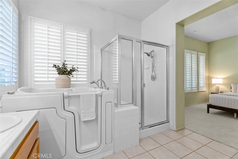 21584 Marana Mission Viejo, CA 92692