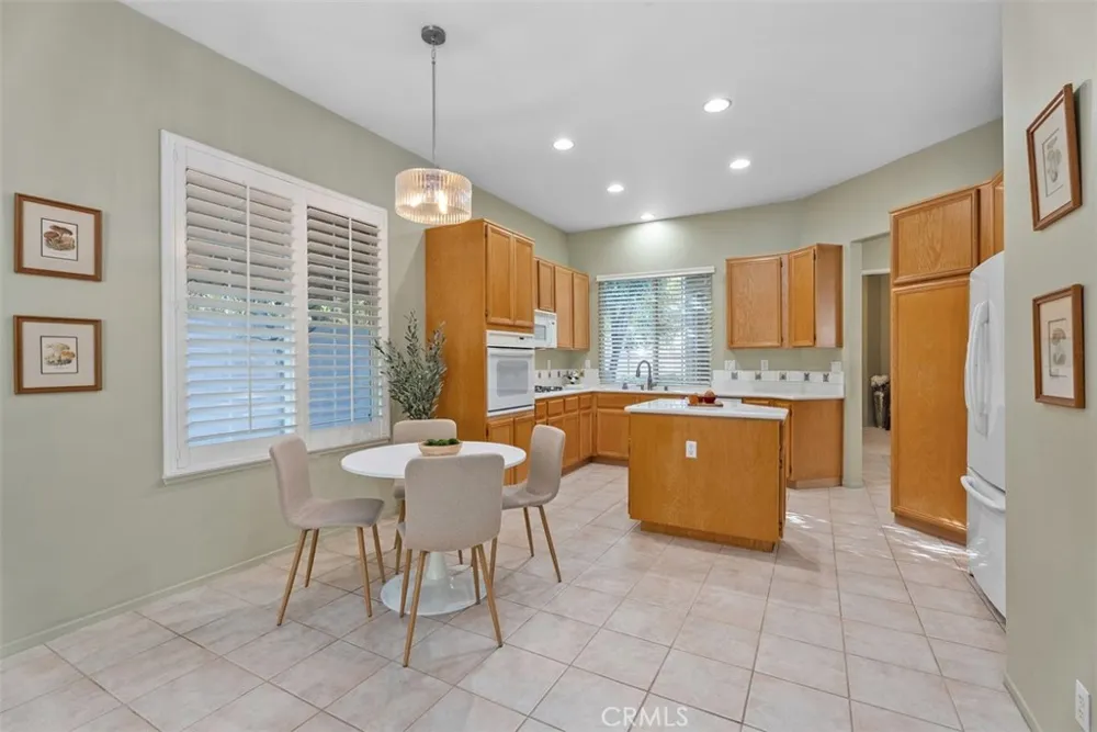 21584 Marana Mission Viejo, CA 92692