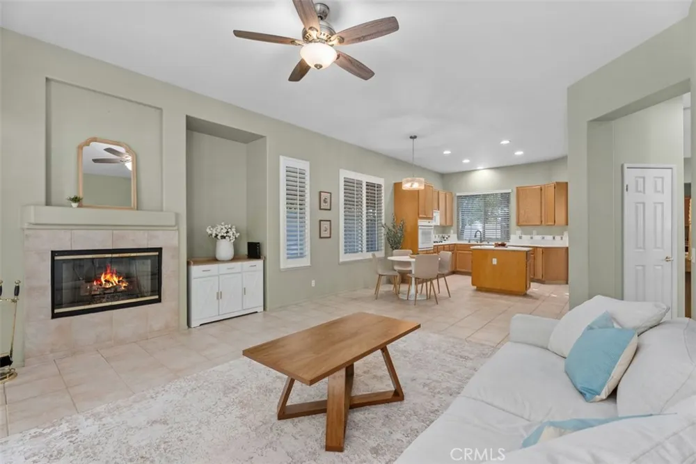 21584 Marana Mission Viejo, CA 92692