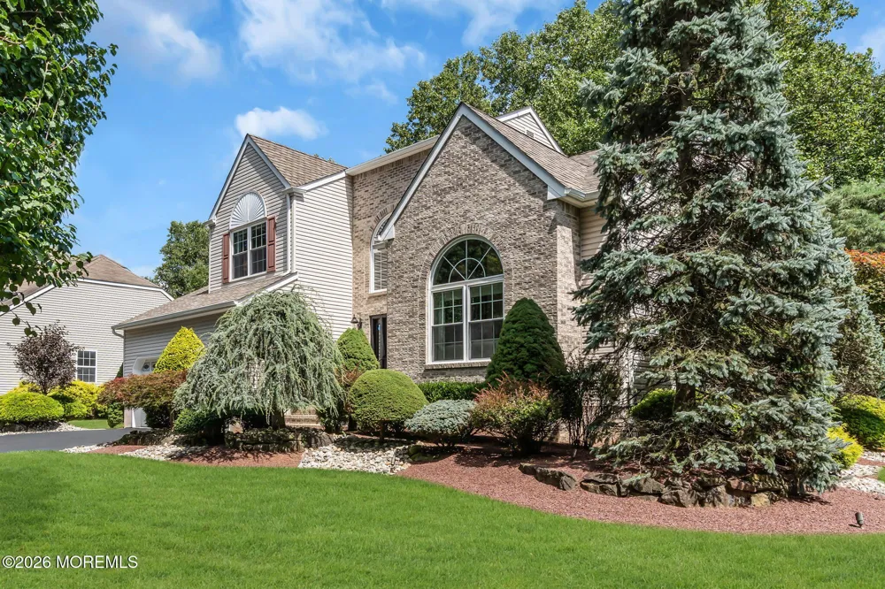 362 Meadowood Road Jackson, NJ 08527