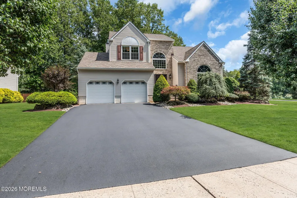 362 Meadowood Road Jackson, NJ 08527