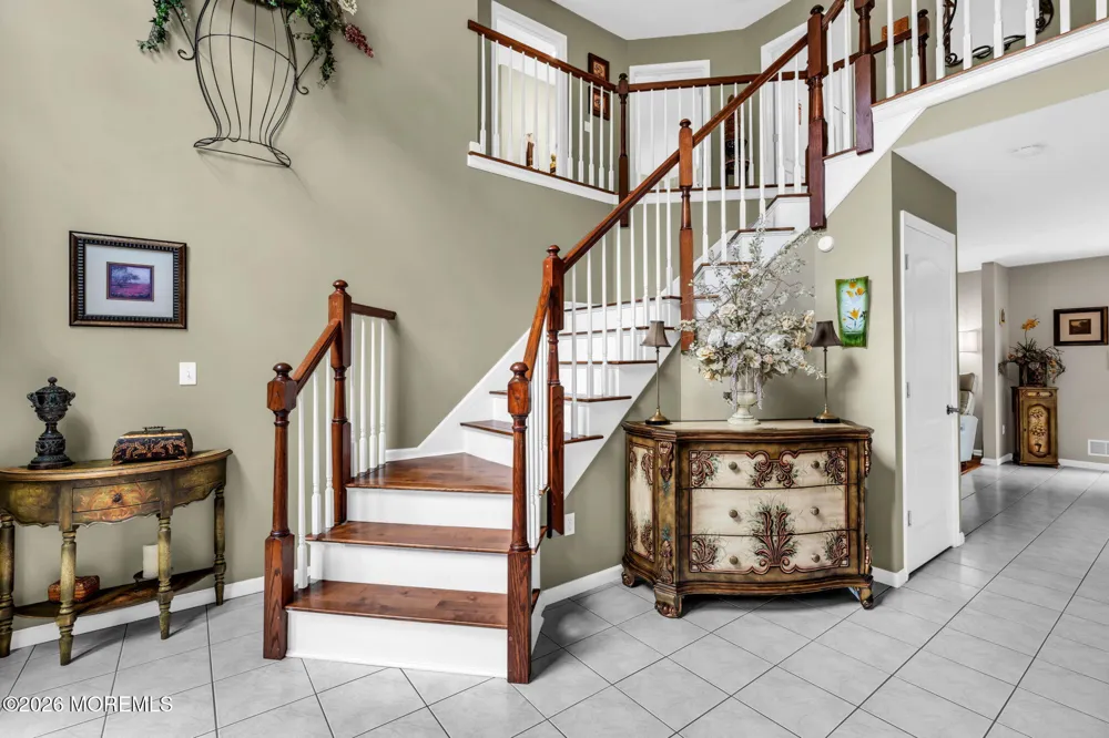 362 Meadowood Road Jackson, NJ 08527