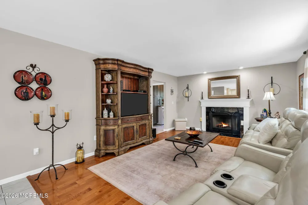 362 Meadowood Road Jackson, NJ 08527
