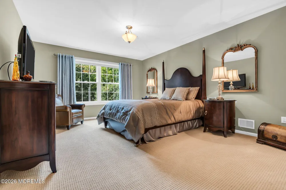 362 Meadowood Road Jackson, NJ 08527