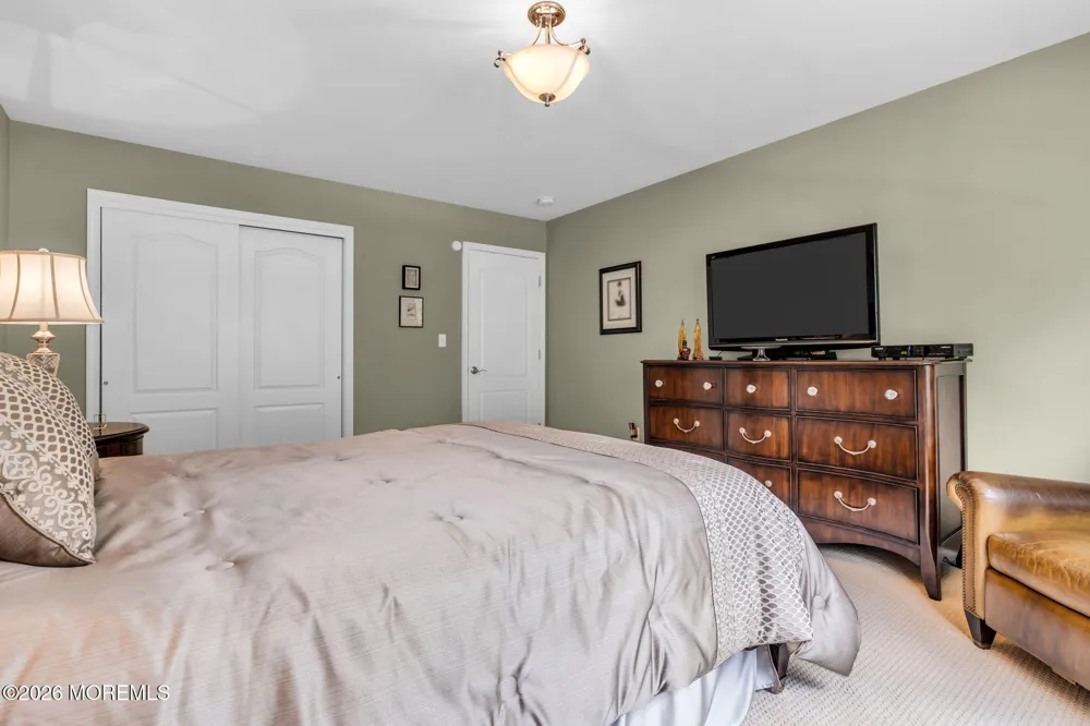 362 Meadowood Road Jackson, NJ 08527