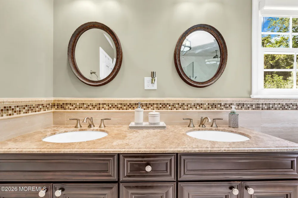 362 Meadowood Road Jackson, NJ 08527