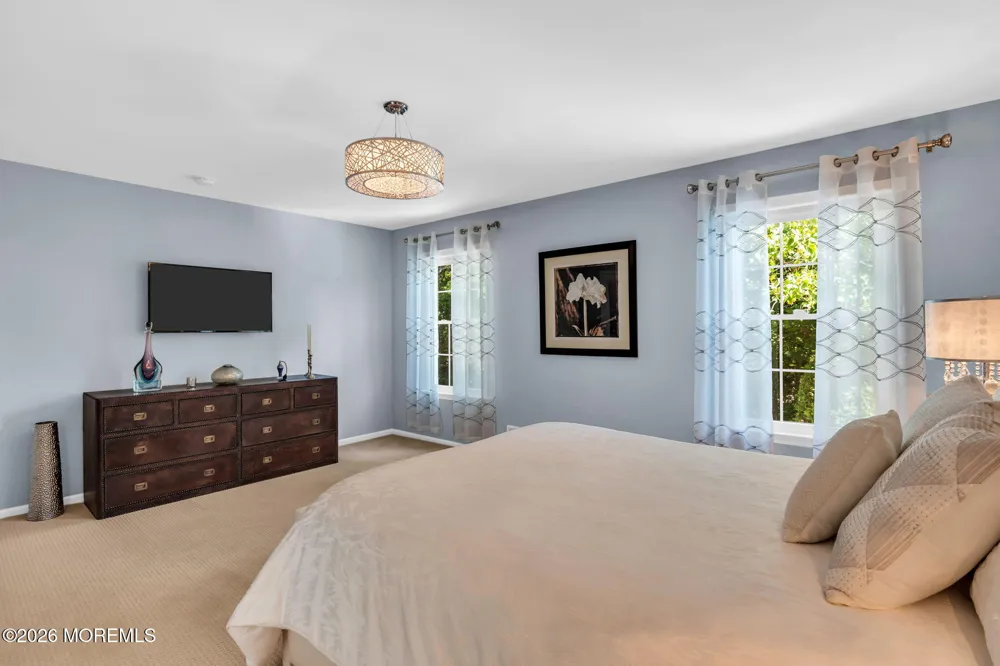 362 Meadowood Road Jackson, NJ 08527