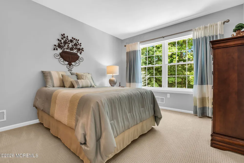362 Meadowood Road Jackson, NJ 08527