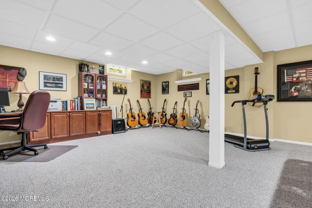 362 Meadowood Road Jackson, NJ 08527