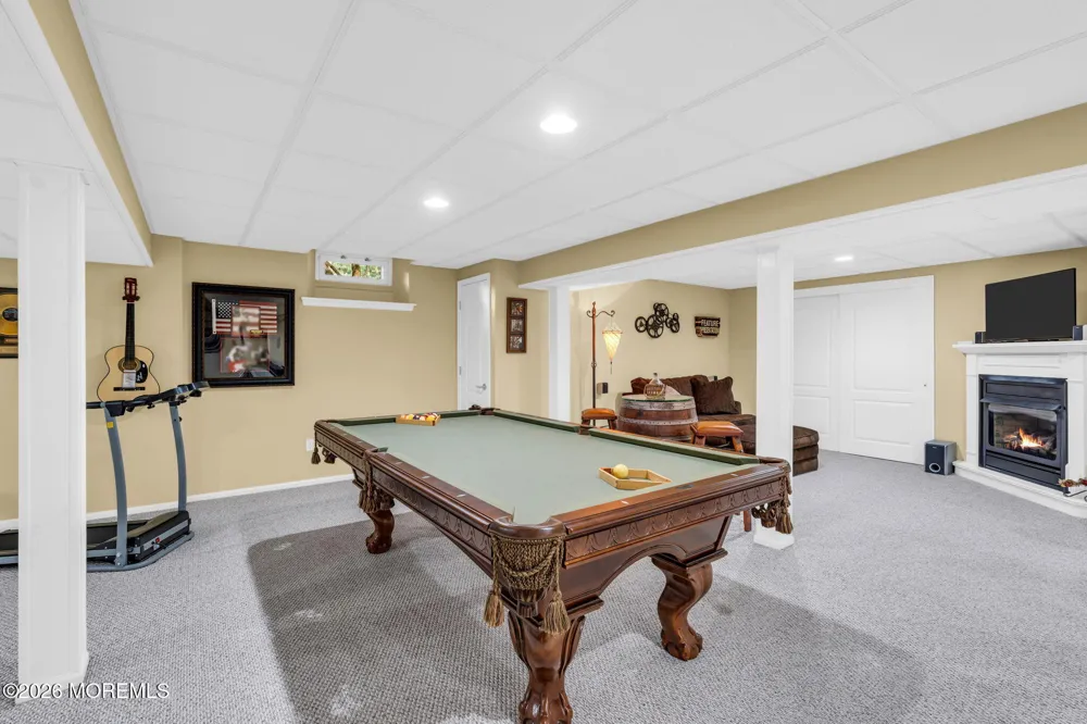 362 Meadowood Road Jackson, NJ 08527