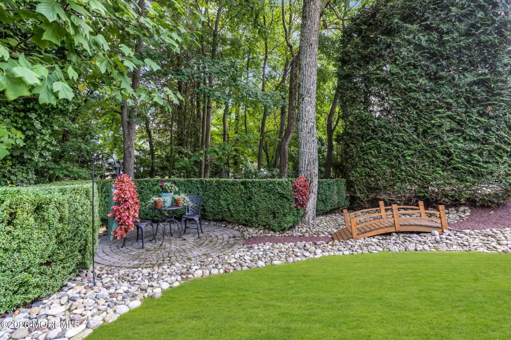 362 Meadowood Road Jackson, NJ 08527