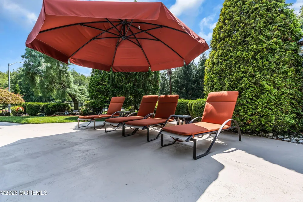 362 Meadowood Road Jackson, NJ 08527