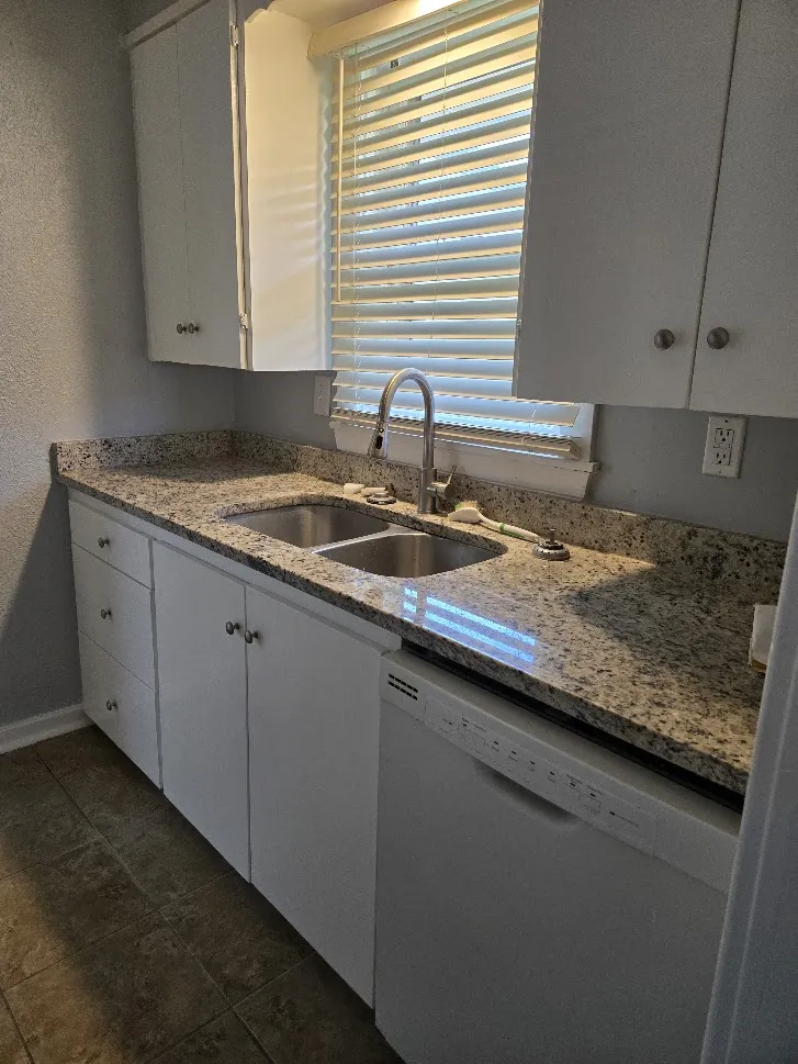 318 Lincoln Avenue Sand Springs, OK 74063