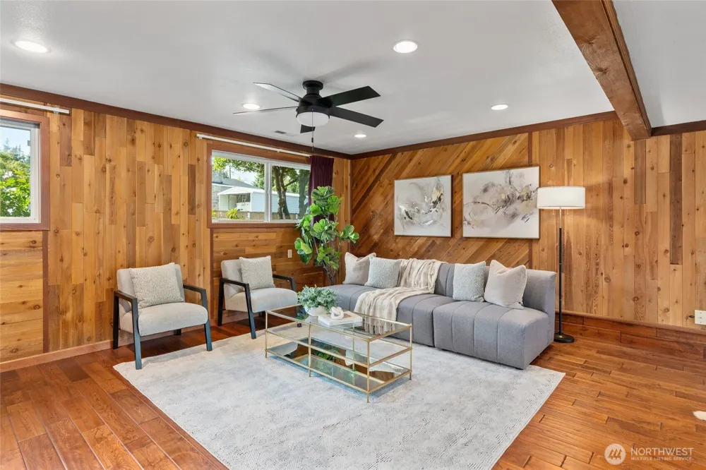 10501 25TH DRIVE SE Everett, WA 98208