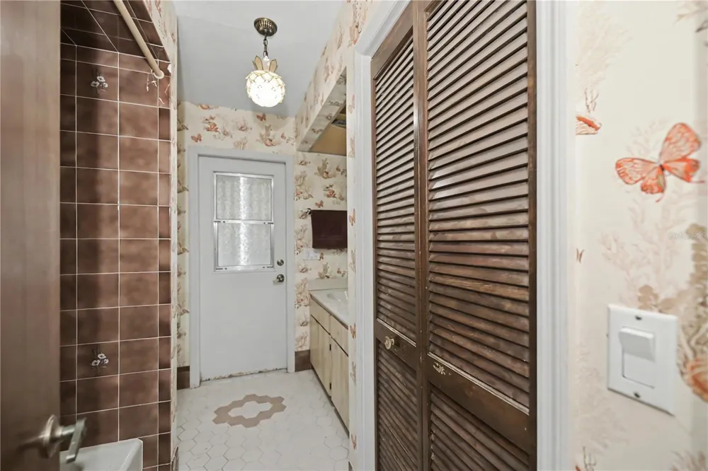 1205 VIA TRIPOLI Punta Gorda, FL 33950