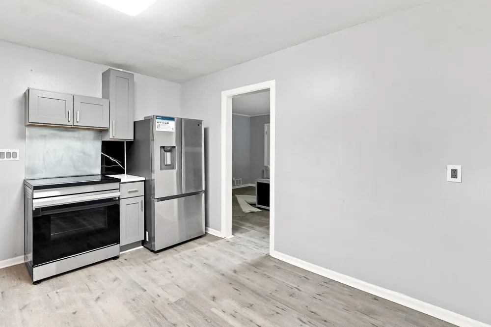 785 McGuigan Avenue Benton Harbor City, MI 49022