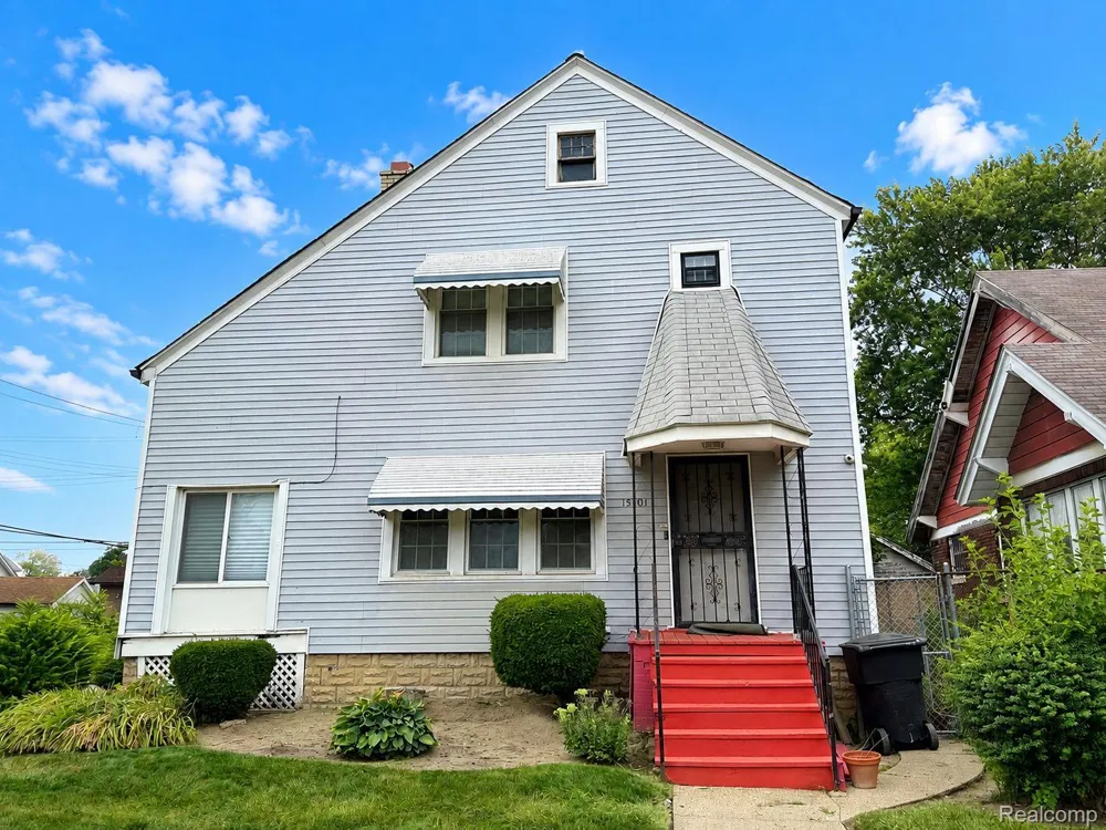 13101 Pinehurst Street Detroit City, MI 48238