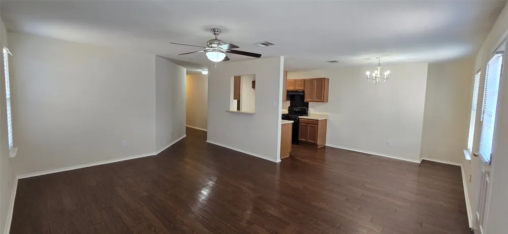 911 Remington Drive Leander, TX 78641