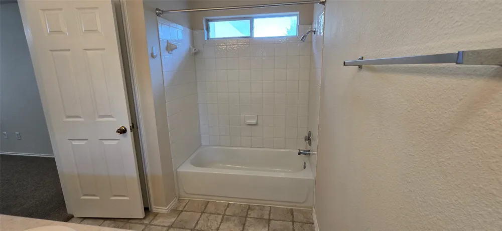911 Remington Drive Leander, TX 78641