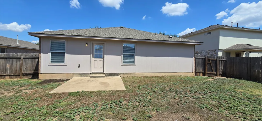 911 Remington Drive Leander, TX 78641