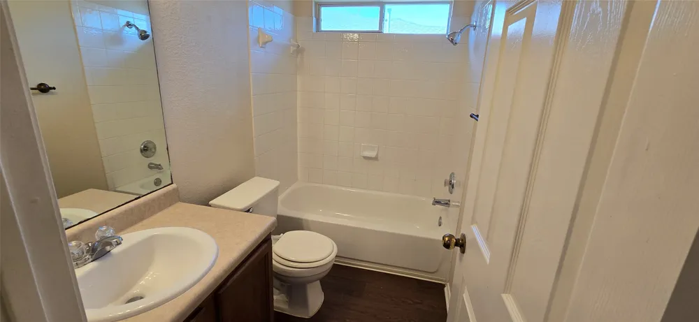 911 Remington Drive Leander, TX 78641