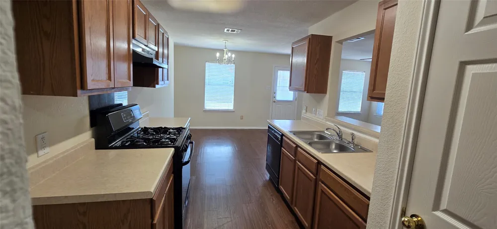 911 Remington Drive Leander, TX 78641