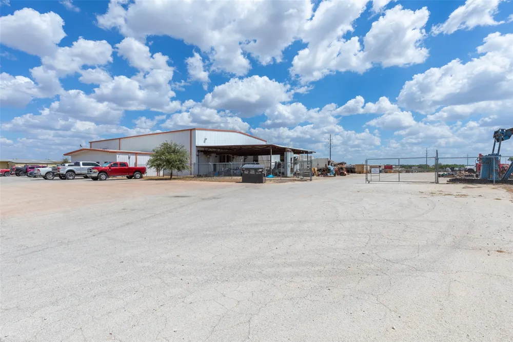 917 Oil Center Drive Abilene, TX 79601