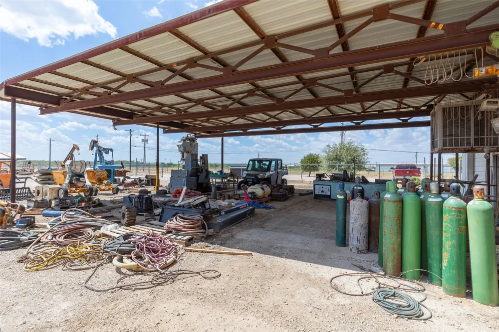 917 Oil Center Drive Abilene, TX 79601