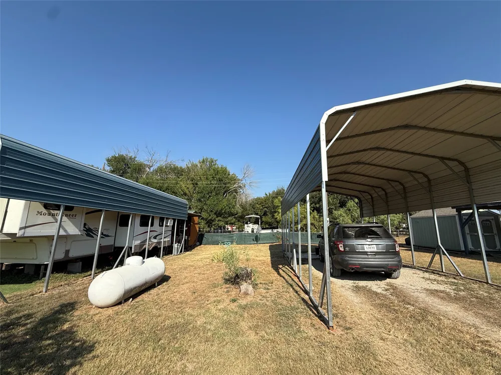 45 Port Promontory Rd Comanche, TX 76442