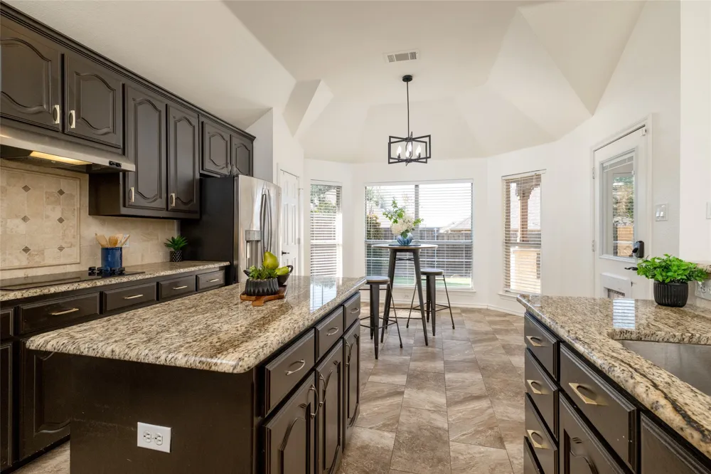 2720 Calico Rock Drive Fort Worth, TX 76131