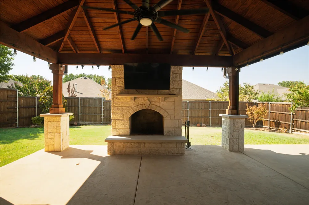 2720 Calico Rock Drive Fort Worth, TX 76131