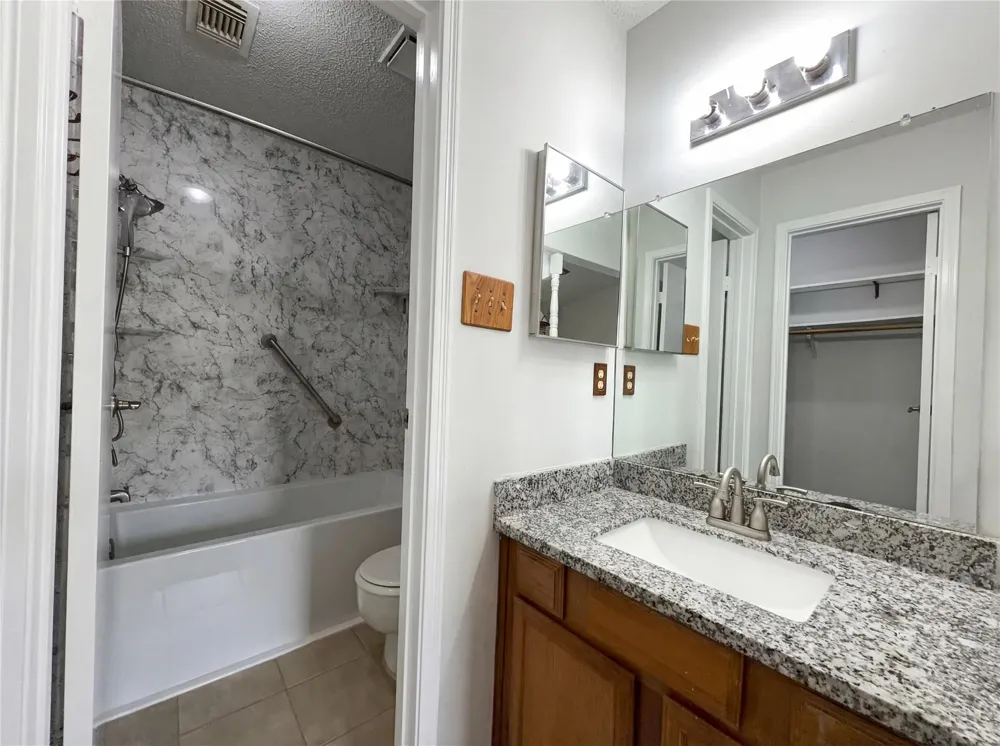 12300 Brookglade Circle #133 Houston, TX 77099