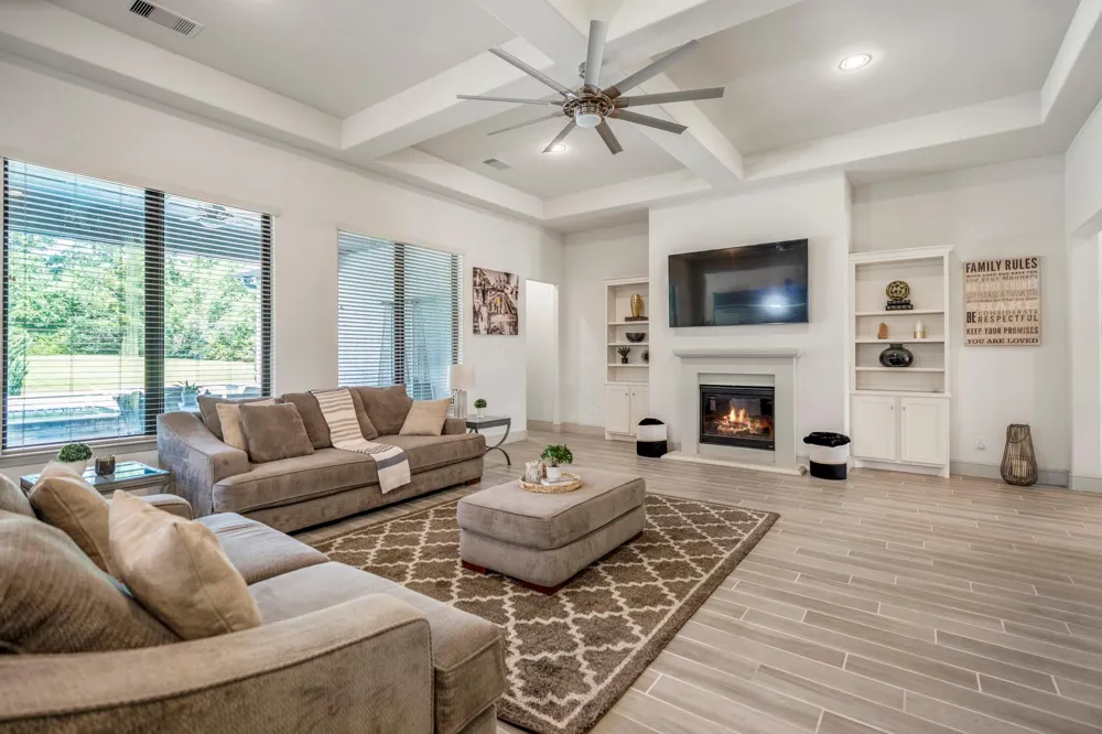 30943 Spring Lake Blvd Tomball, TX 77375