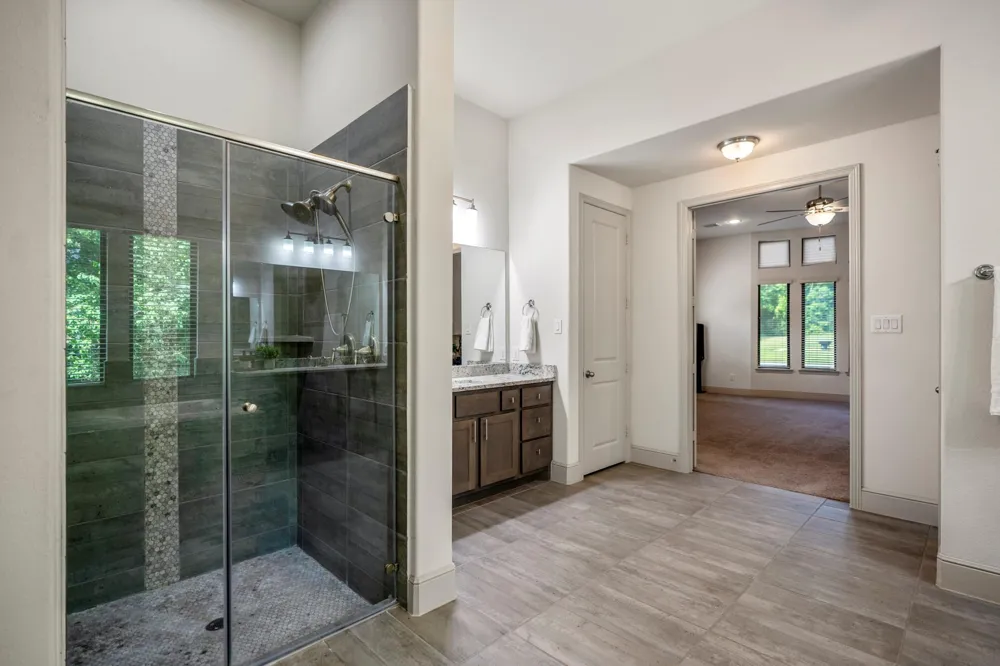 30943 Spring Lake Blvd Tomball, TX 77375