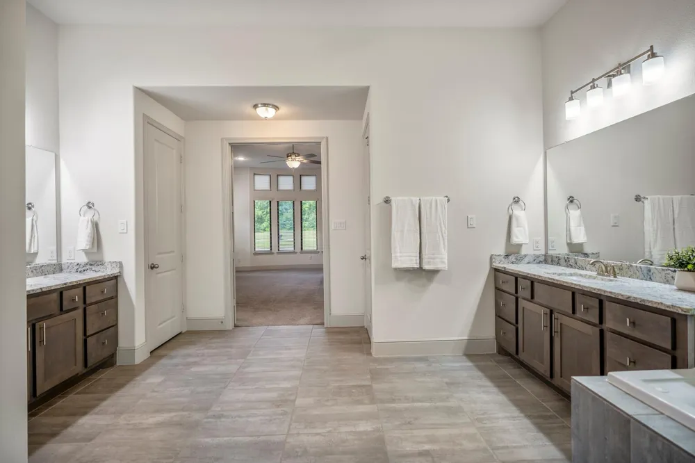 30943 Spring Lake Blvd Tomball, TX 77375