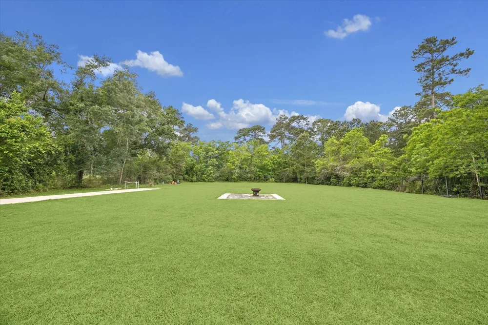 30943 Spring Lake Blvd Tomball, TX 77375
