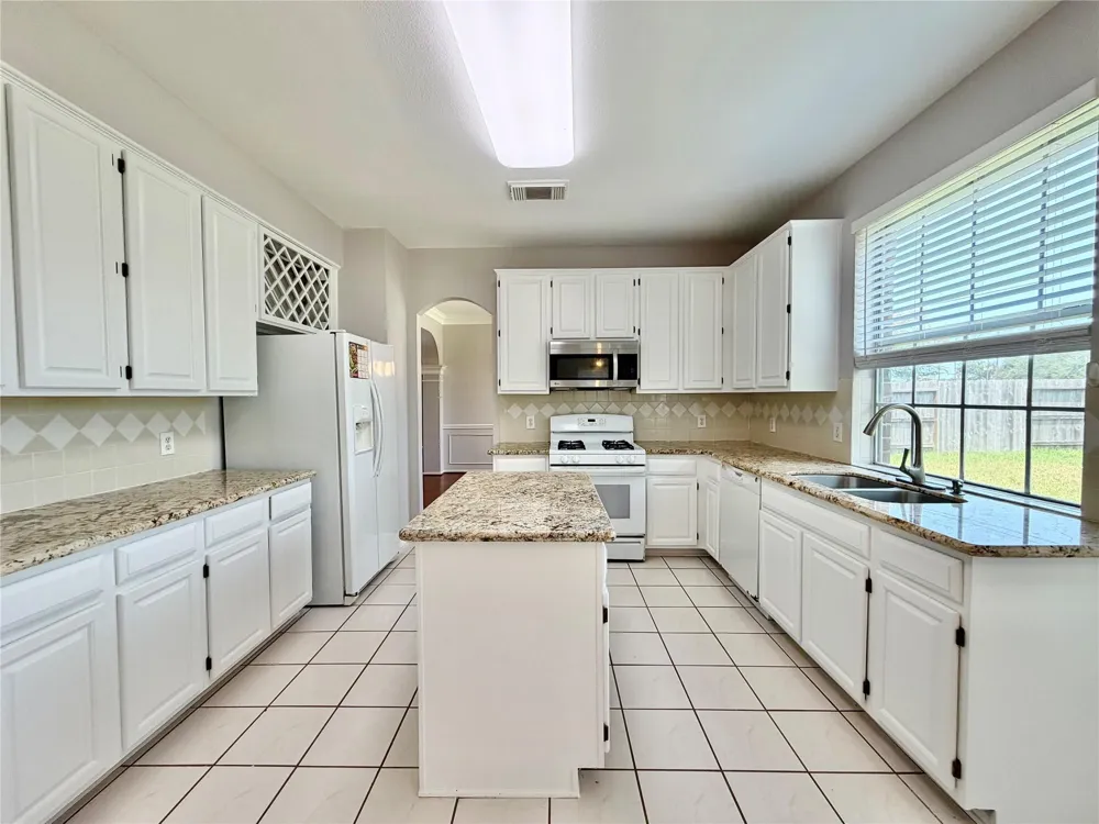 4614 Forest Home Drive Missouri City, TX 77459