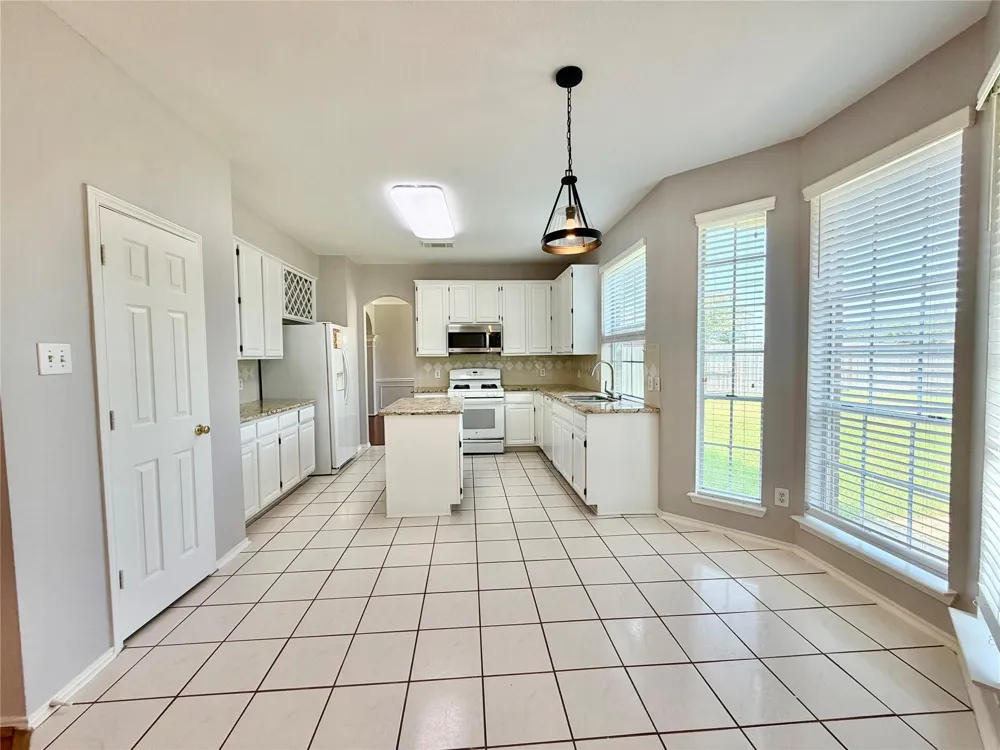4614 Forest Home Drive Missouri City, TX 77459
