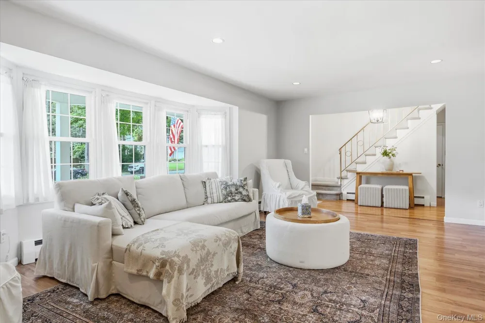 25 Seabrook Lane Stony Brook, NY 11790