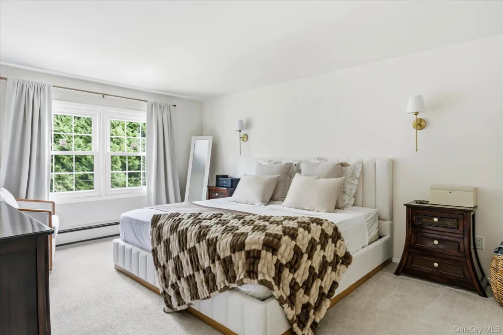 25 Seabrook Lane Stony Brook, NY 11790