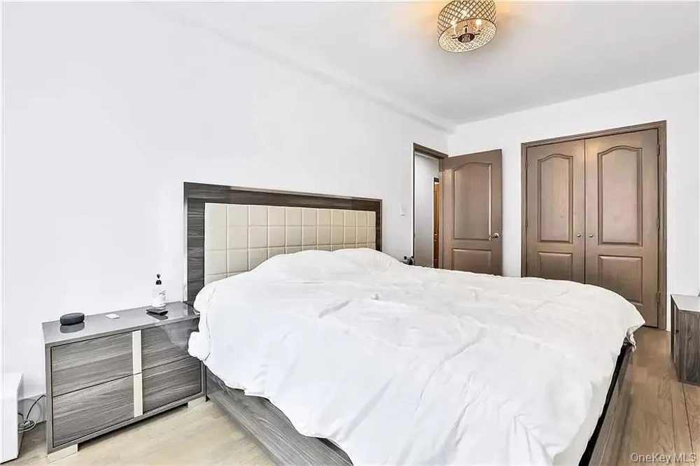 3368 Shore Parkway #2B Brooklyn, NY 11235