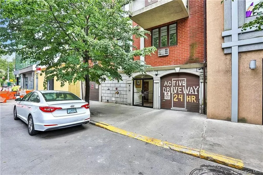3368 Shore Parkway #2B Brooklyn, NY 11235
