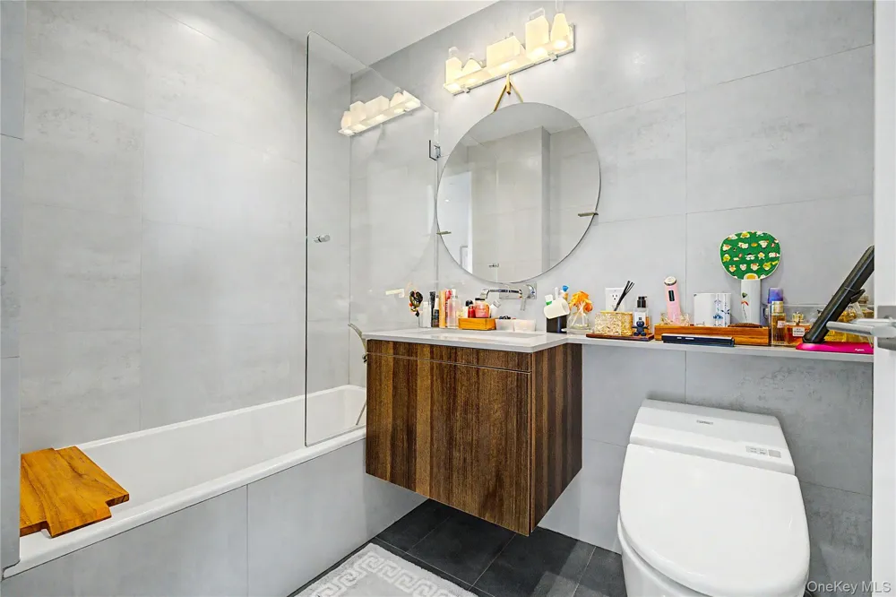 136-19 Franklin Avenue #7A Flushing, NY 11355