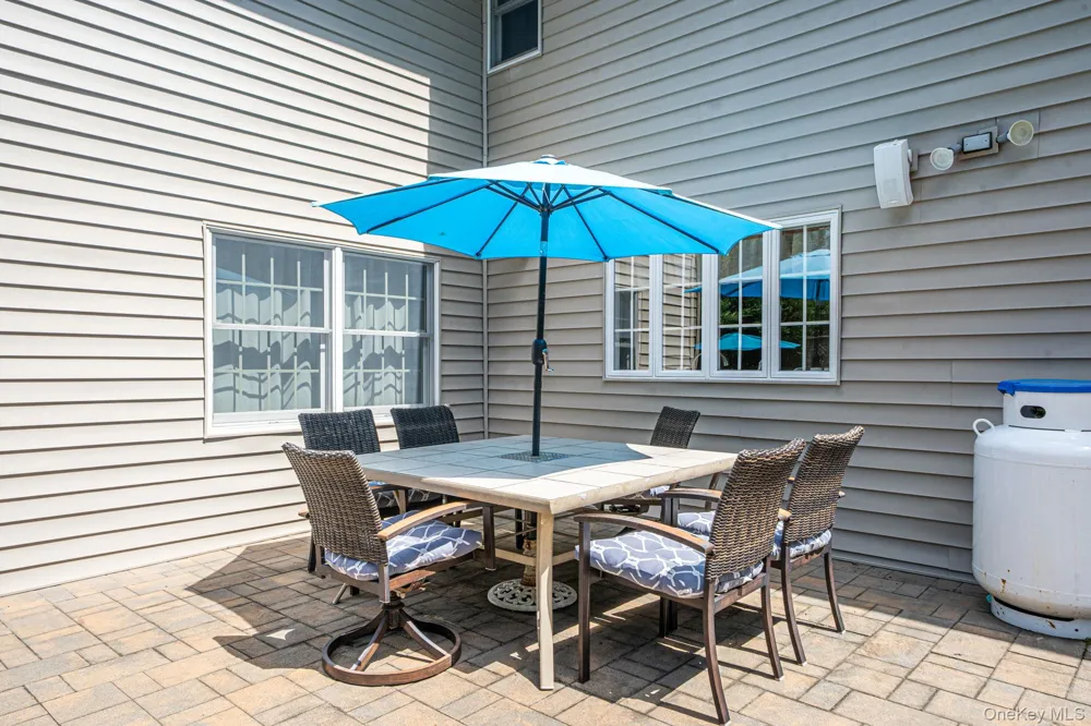 136 Vanderbilt Boulevard Oakdale, NY 11769