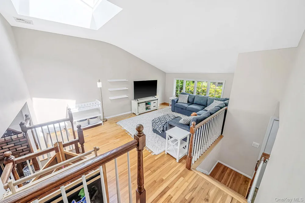 136 Vanderbilt Boulevard Oakdale, NY 11769