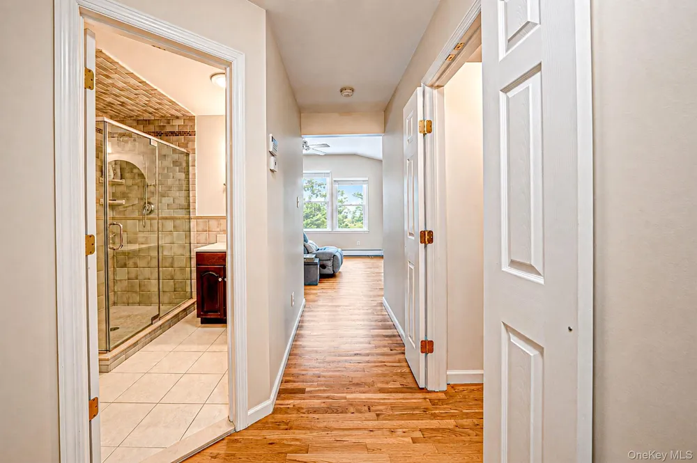 136 Vanderbilt Boulevard Oakdale, NY 11769